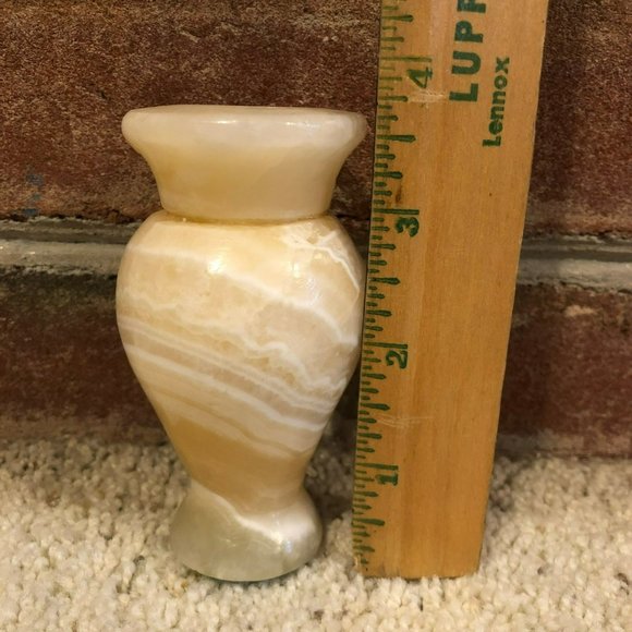 Marble Alabaster Stone Vase Beige White Handmade 3 3/4" Tall - Picture 6 of 6